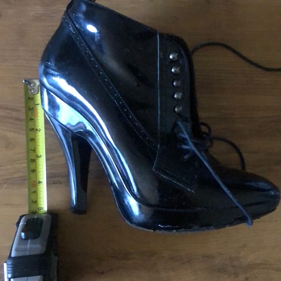 AUTHENTIC BURBERRY Patent Leather Booties - Picture 7 of 8